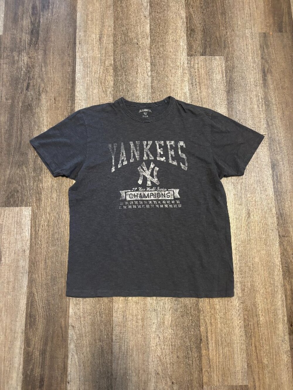 Banner 47 Retro New York Yankees 27 World Series Graphic Tee Shirt